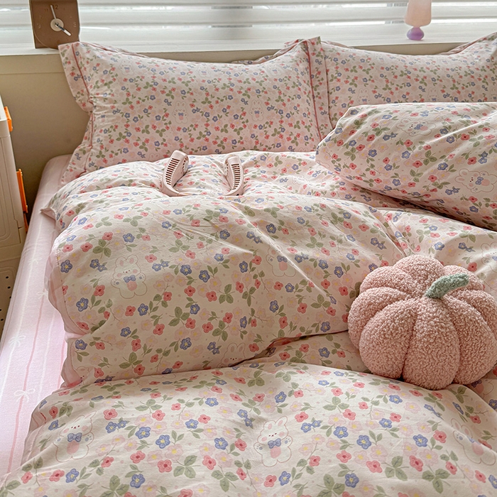 91家纺网 家纺一手货源 找家纺 乐童 2024新款直播爆款13070纯棉印花吊边款一字绣四件套第八波小花兔