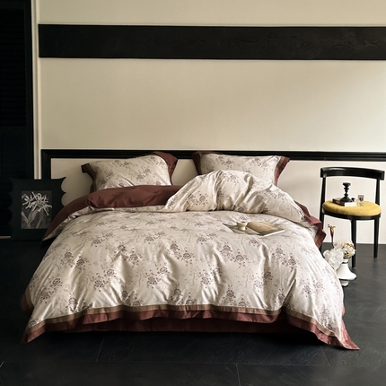 91家纺网 家纺一手货源 找家纺 由丽家纺 2025新款6月数码印花四件套 兰萱-红