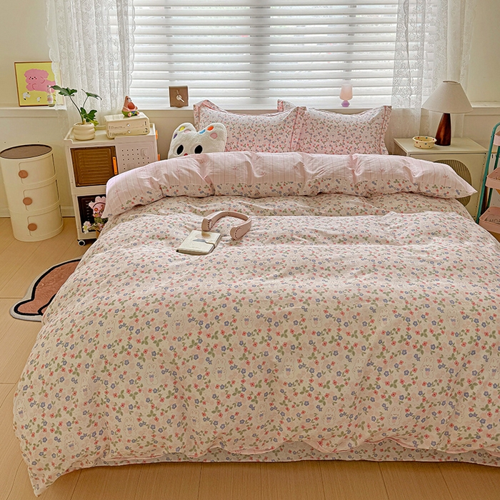 91家纺网 家纺一手货源 找家纺 乐童 2024新款直播爆款13070纯棉印花吊边款一字绣四件套第八波小花兔