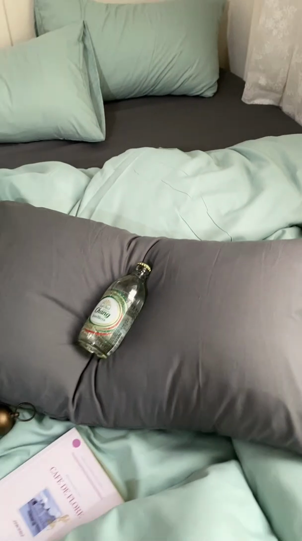 91家纺网 家纺一手货源 找家纺 优迈 2024新款ins风小红书同款纯色双拼水洗棉四件套亲肤加厚磨毛四件套混搭系列-单被套单床单单枕套单床笠 独白绿灰