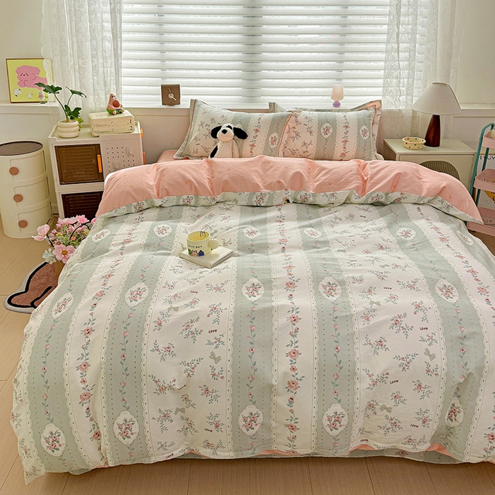 91家纺网 家纺一手货源 找家纺 乐童 2024新款直播爆款13070纯棉印花吊边款一字绣四件套第八波娴静小花