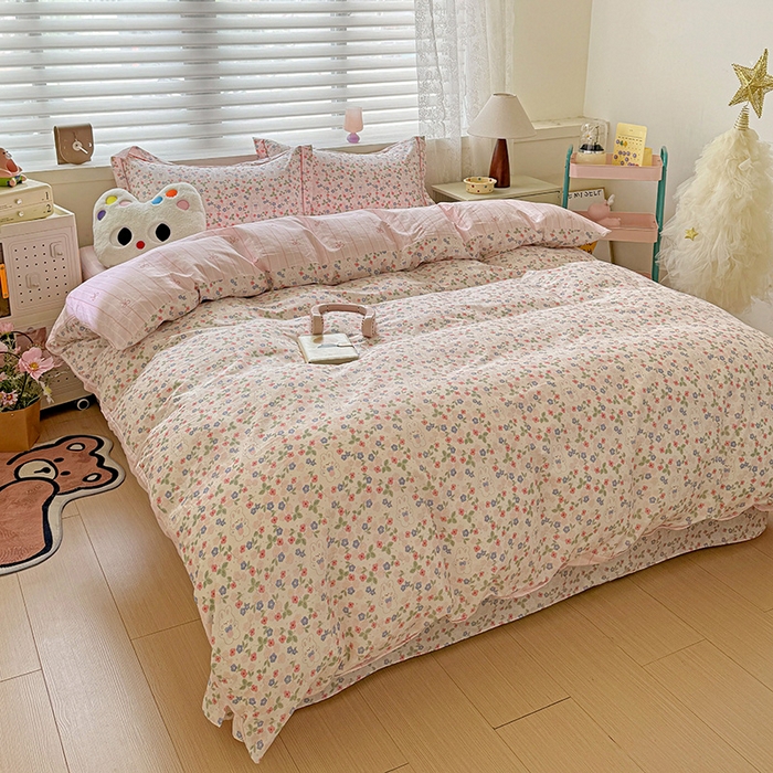 91家纺网 家纺一手货源 找家纺 乐童 2024新款直播爆款13070纯棉印花吊边款一字绣四件套第八波小花兔