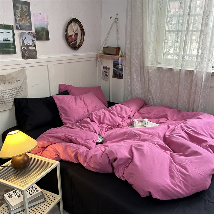 91家纺网 家纺一手货源 找家纺 优迈 2024新款ins风小红书同款纯色双拼水洗棉四件套亲肤加厚磨毛四件套混搭系列-单被套单床单单枕套单床笠 树莓粉黑