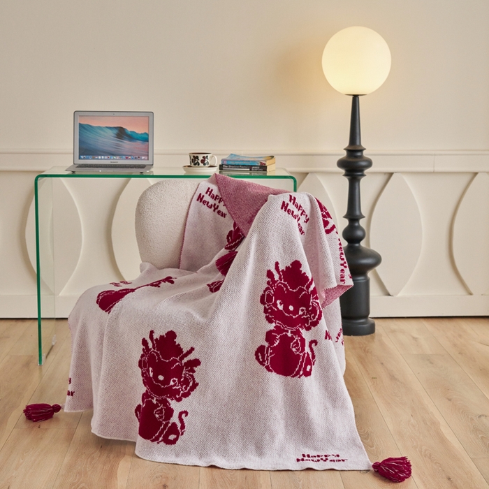 91家纺网 家纺一手货源 找家纺 苏艺针织盖毯 2024新款龙年限定针织亲肤毯龙年大吉盖毯 龙年大吉（白）