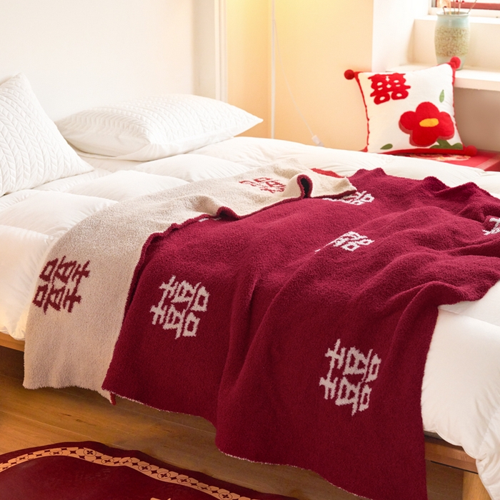 91家纺网 家纺一手货源 找家纺 苏艺针织盖毯 2024新款针织中式风高端婚礼喜字毛毯沙发盖毯 新婚大喜