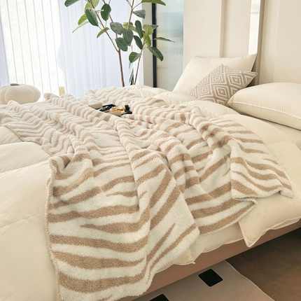 苏艺针织盖毯 2024新款针织斑马纹半边绒毛毯 白咖斑马纹