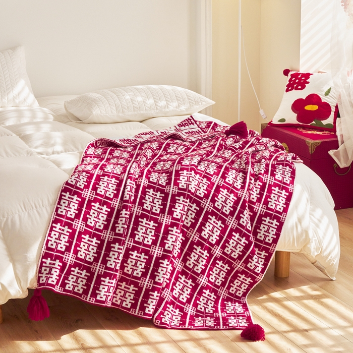 91家纺网 家纺一手货源 找家纺 苏艺针织盖毯 2024新款针织中式风高端婚礼喜字毛毯沙发盖毯 百喜毯（正）