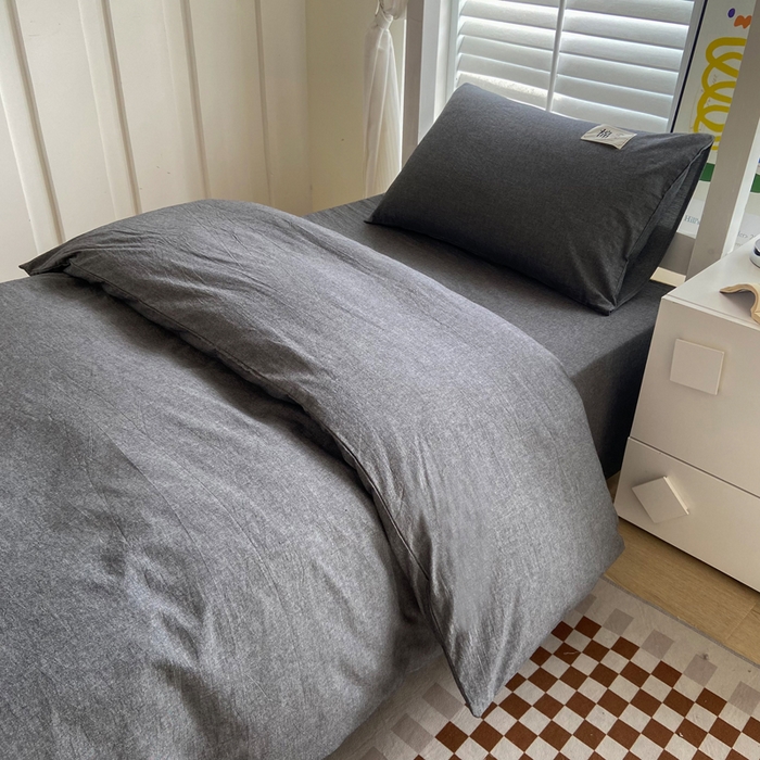 91家纺网 家纺一手货源 找家纺 巧格家纺 2025新款A类全棉色织水洗棉宿舍三件套-床笠款 深灰