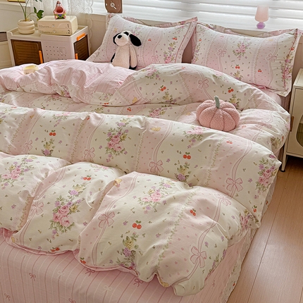 91家纺网 家纺一手货源 找家纺 乐童 2024新款直播爆款13070纯棉印花吊边款一字绣四件套第八波少女心结