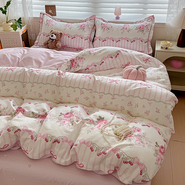 91家纺网 家纺一手货源 找家纺 乐童 2024新款直播爆款13070纯棉印花吊边款一字绣四件套第八波甜蜜蜜