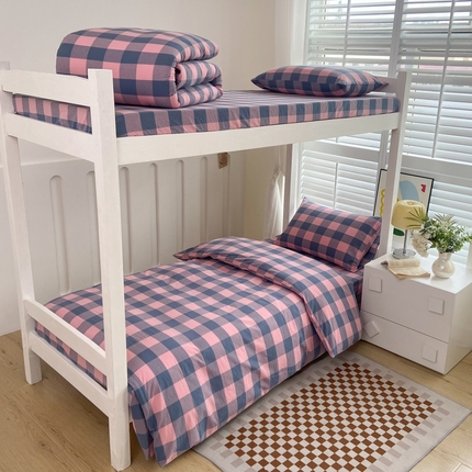 91家纺网 家纺一手货源 找家纺 （总）巧格家纺 2025新款A类全棉色织水洗棉宿舍三件套-床笠款