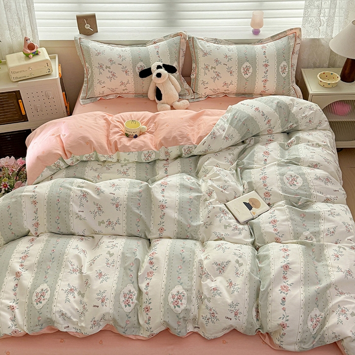 91家纺网 家纺一手货源 找家纺 乐童 2024新款直播爆款13070纯棉印花吊边款一字绣四件套第八波娴静小花