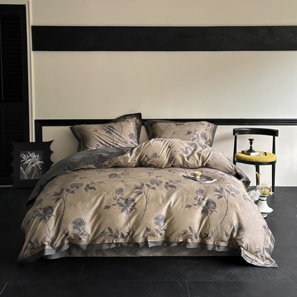 91家纺网 家纺一手货源 找家纺 由丽家纺 2025新款6月数码印花四件套 墨霜-咖