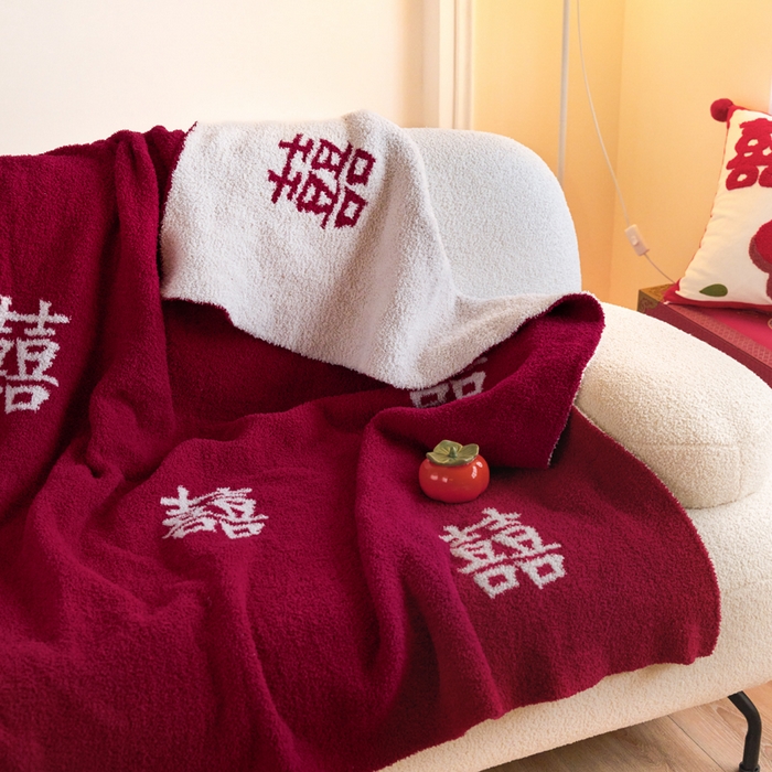 91家纺网 家纺一手货源 找家纺 苏艺针织盖毯 2024新款针织中式风高端婚礼喜字毛毯沙发盖毯 新婚大喜