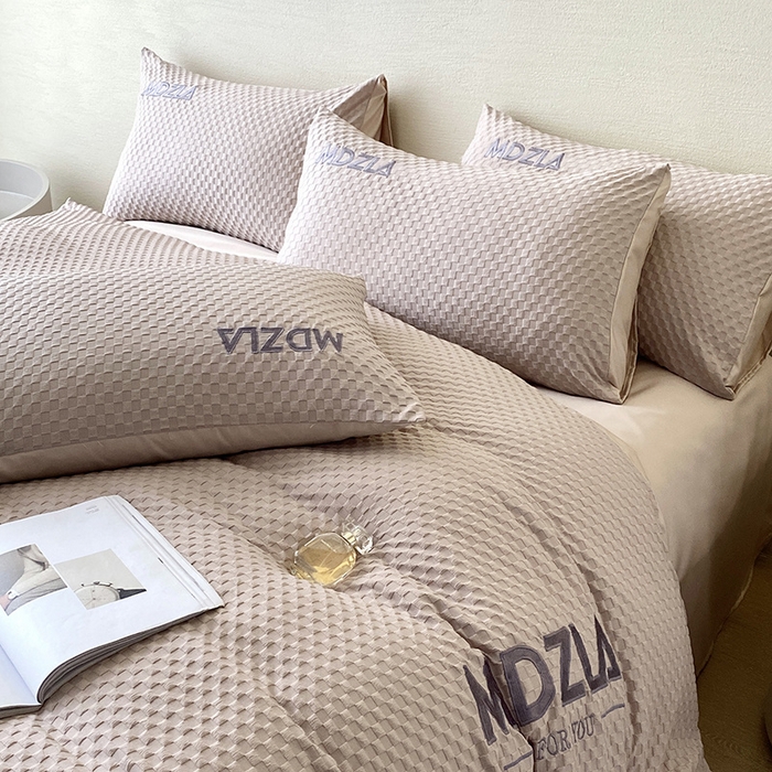 91家纺网 家纺一手货源 找家纺 （总）优悦 2024新款泡泡格时尚提花四件套