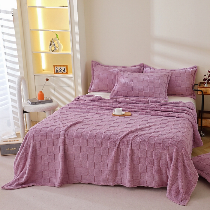 91家纺网 家纺一手货源 找家纺 芸锦豪 2024新款意大利面包格毛毯-卷边款 莫奈紫