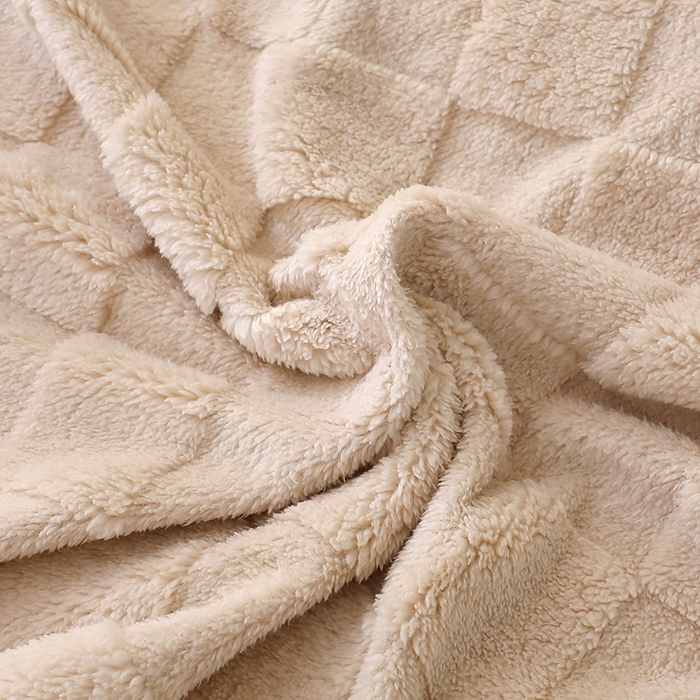 91家纺网 家纺一手货源 找家纺 芸锦豪 2024新款意大利面包格毛毯-卷边款 浅卡其