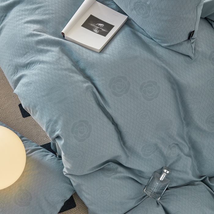 91家纺网 家纺一手货源 找家纺 优彩 2025新款A类全棉提花三层纱四件套 巴洛克雾兰