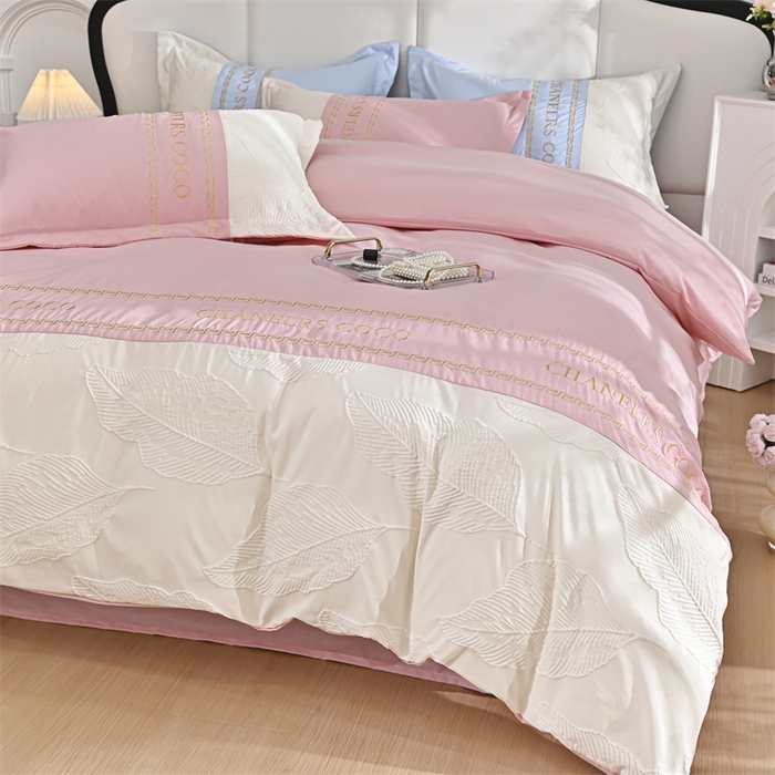 91家纺网 家纺一手货源 找家纺 富宁家纺 2025新款直播爆款水洗棉磨毛浮雕刺绣四件套-卡诗（提供买家秀） 粉叶子