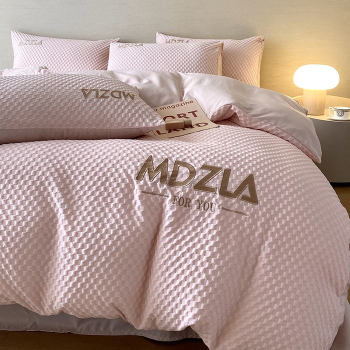 91家纺网 家纺一手货源 找家纺 优悦 2024新款泡泡格时尚提花四件套 泡泡格-粉