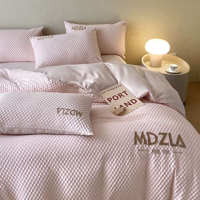 91家纺网 家纺一手货源 找家纺 优悦 2024新款泡泡格时尚提花四件套 泡泡格-粉