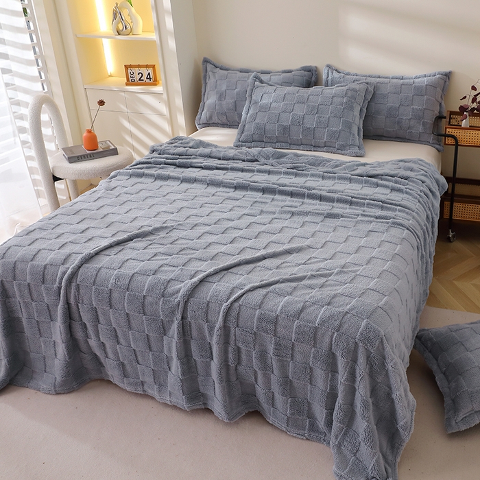 91家纺网 家纺一手货源 找家纺 芸锦豪 2024新款意大利面包格毛毯-卷边款 蓝灰