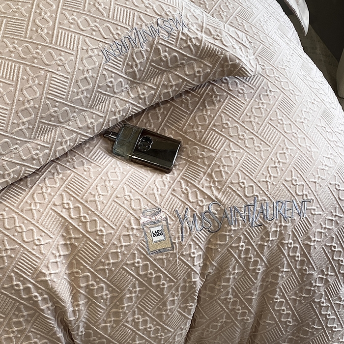 91家纺网 家纺一手货源 找家纺 优悦 2024新款时尚提花四件套-卡乐 卡乐-香槟