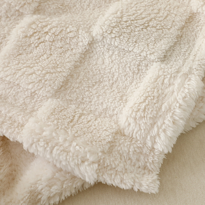 91家纺网 家纺一手货源 找家纺 芸锦豪 2024新款意大利面包格毛毯-卷边款 米杏色