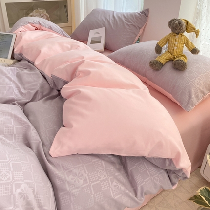 91家纺网 家纺一手货源 找家纺 （总）芷凡家纺 2024新款提花小方格四件套