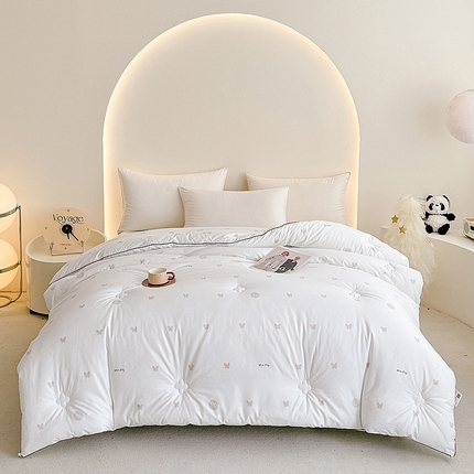 91家纺网 家纺一手货源 找家纺 心悦 2024新款全棉印花大豆被 被子被芯 轻奢蝴蝶白