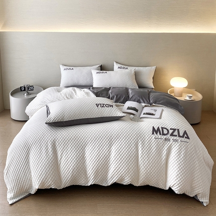 91家纺网 家纺一手货源 找家纺 （总）优悦 2024新款泡泡格时尚提花四件套