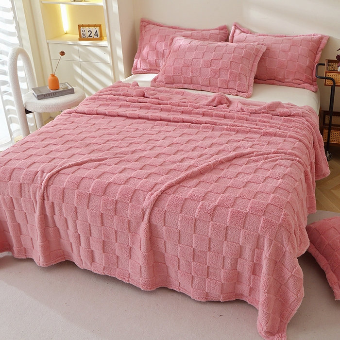 91家纺网 家纺一手货源 找家纺 芸锦豪 2024新款意大利面包格毛毯-卷边款 玫瑰粉