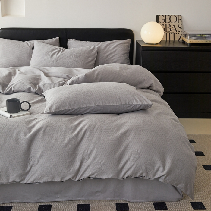 91家纺网 家纺一手货源 找家纺 优彩 2025新款A类全棉提花三层纱四件套 巴洛克初暖灰