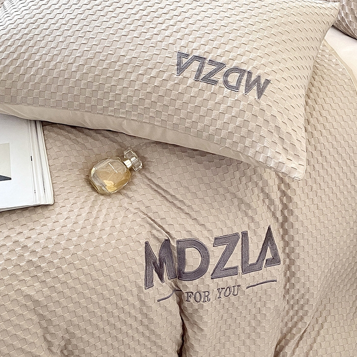 91家纺网 家纺一手货源 找家纺 （总）优悦 2024新款泡泡格时尚提花四件套