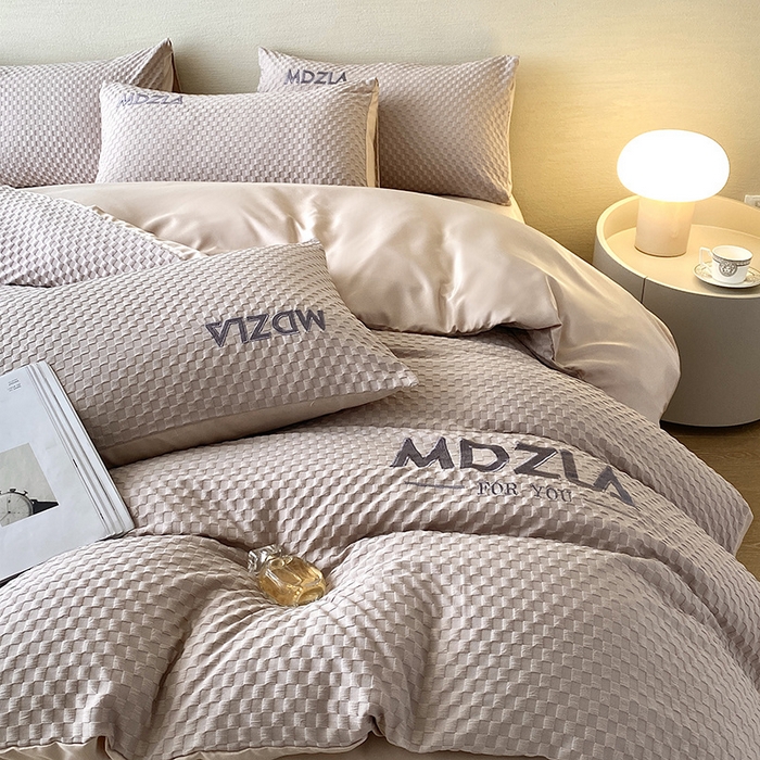 91家纺网 家纺一手货源 找家纺 优悦 2024新款泡泡格时尚提花四件套 泡泡格-香槟