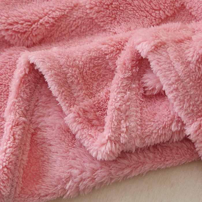 91家纺网 家纺一手货源 找家纺 芸锦豪 2024新款意大利面包格毛毯-卷边款 玫瑰粉