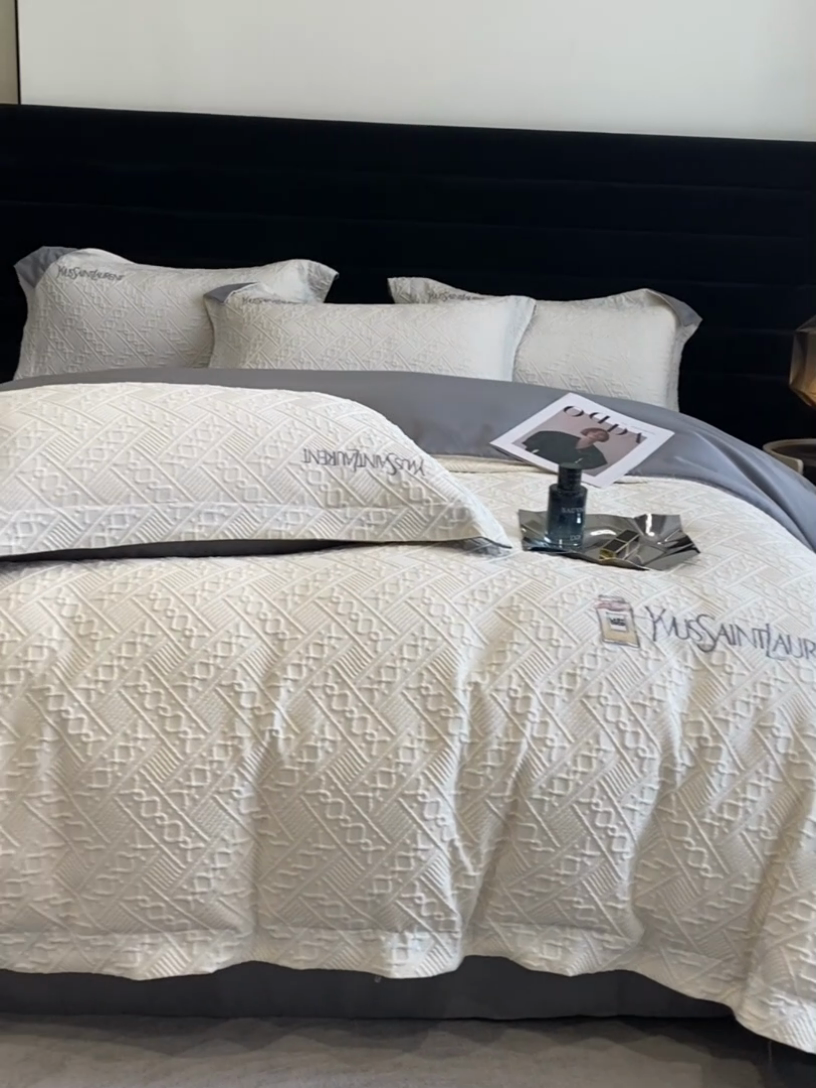 91家纺网 家纺一手货源 找家纺 （总）优悦 2024新款时尚提花四件套-卡乐