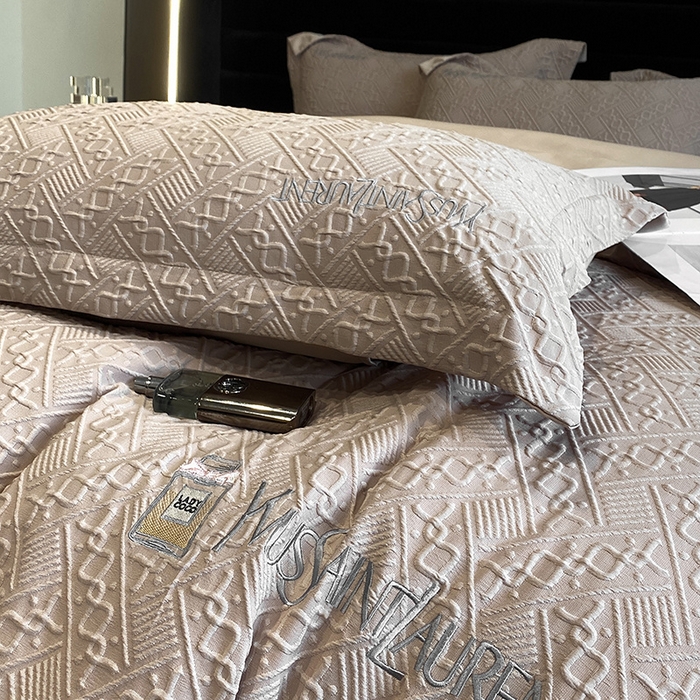 91家纺网 家纺一手货源 找家纺 优悦 2024新款时尚提花四件套-卡乐 卡乐-香槟