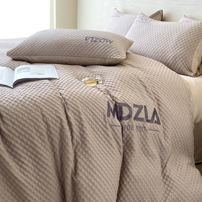 91家纺网 家纺一手货源 找家纺 优悦 2024新款泡泡格时尚提花四件套 泡泡格-香槟