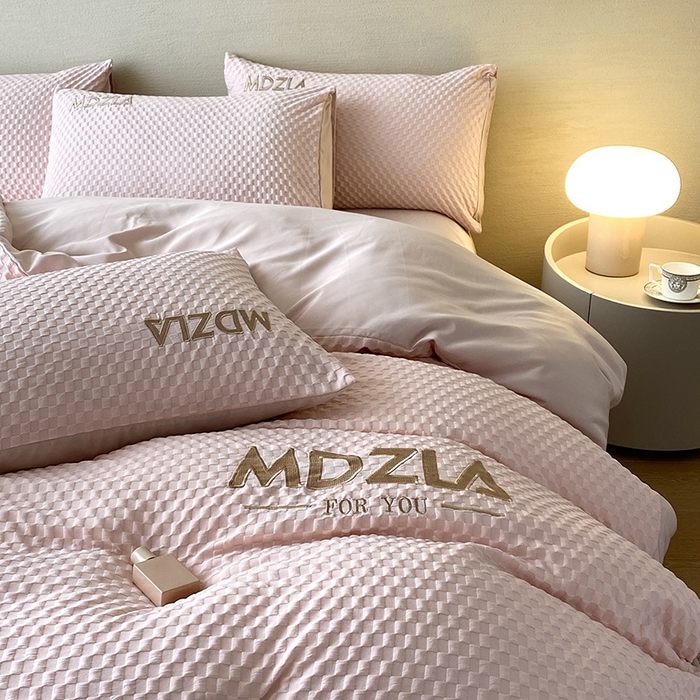 91家纺网 家纺一手货源 找家纺 优悦 2024新款泡泡格时尚提花四件套 泡泡格-粉