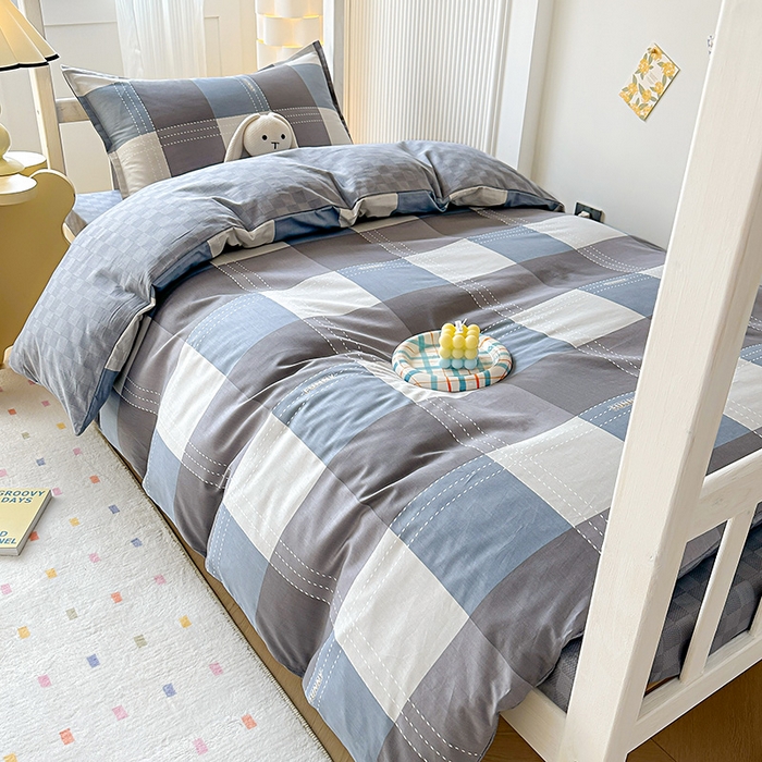 91家纺网 家纺一手货源 找家纺 棉造家居 2024新款13372学生床夹棉被套学生三件套（根据需求搭配枕芯 被芯 垫被） 梦里斯蓝