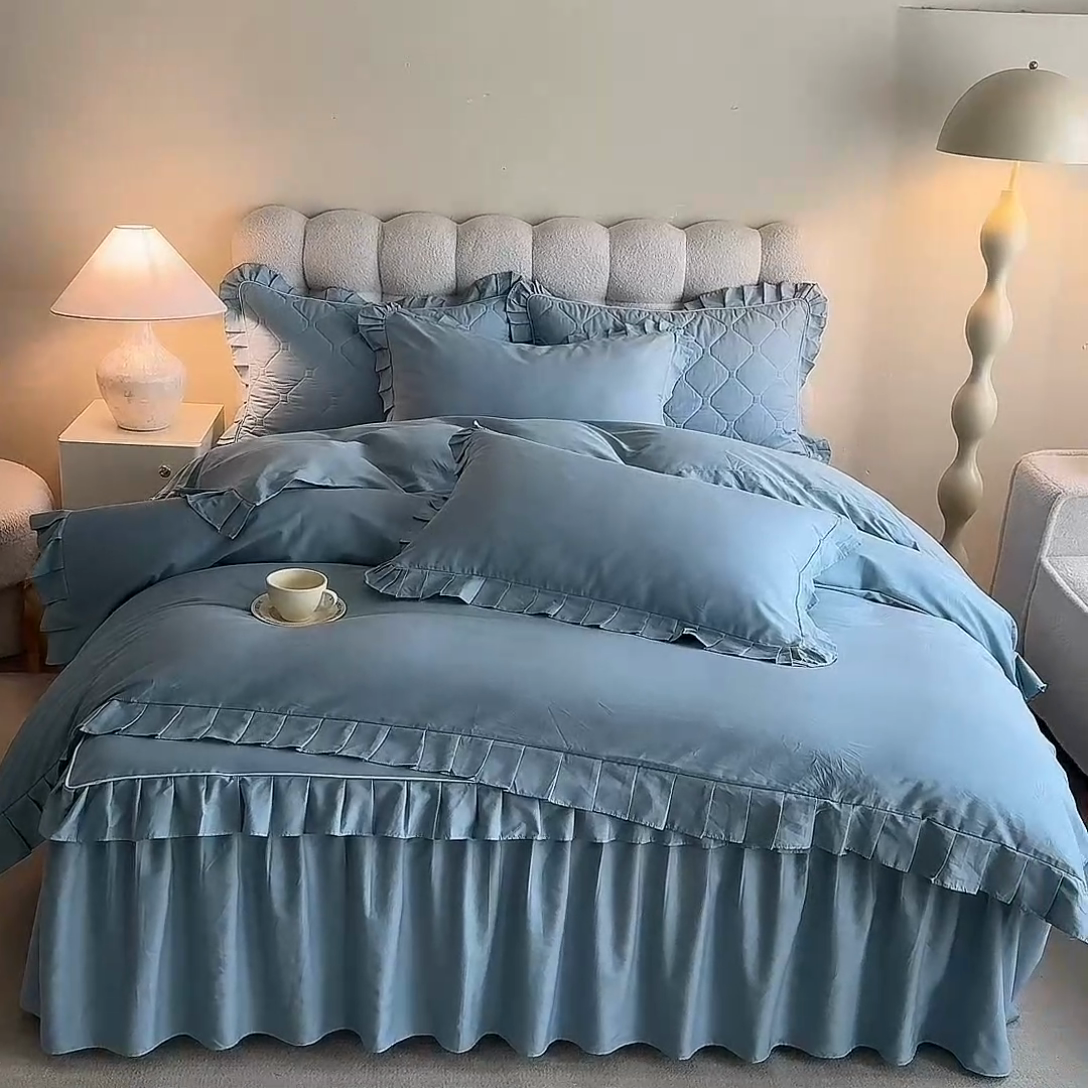 91家纺网 家纺一手货源 找家纺 2025新款A类全棉抗菌13372床裙系列全棉床裙四件套 浅兰