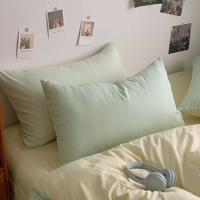 91家纺网 家纺一手货源 找家纺 优迈 2024新款ins风小红书同款纯色双拼水洗棉四件套亲肤加厚磨毛四件套混搭系列-单被套单床单单枕套单床笠 棚拍图 薄荷芝士