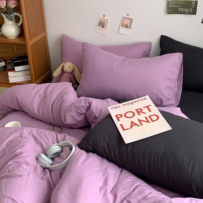 91家纺网 家纺一手货源 找家纺 优迈 2024新款ins风小红书同款纯色双拼水洗棉四件套亲肤加厚磨毛四件套混搭系列-单被套单床单单枕套单床笠 棚拍图 葡萄紫黑