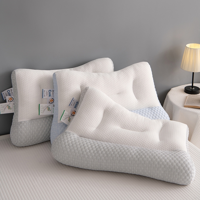 91家纺网 家纺一手货源 找家纺 （总）爱来伊家 2024新款冰豆豆夏季枕芯反牵引枕48*74cm