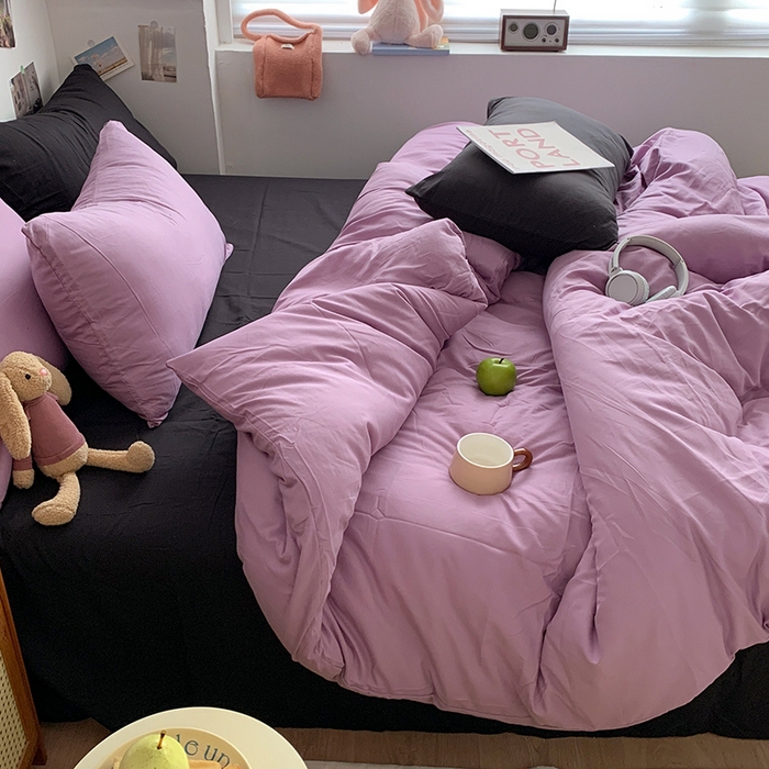 91家纺网 家纺一手货源 找家纺 优迈 2024新款ins风小红书同款纯色双拼水洗棉四件套亲肤加厚磨毛四件套混搭系列-单被套单床单单枕套单床笠 棚拍图 葡萄紫黑