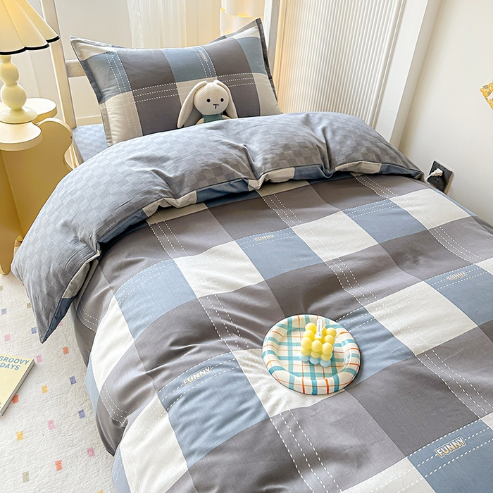 91家纺网 家纺一手货源 找家纺 棉造家居 2024新款13372学生床夹棉被套学生三件套（根据需求搭配枕芯 被芯 垫被） 梦里斯蓝