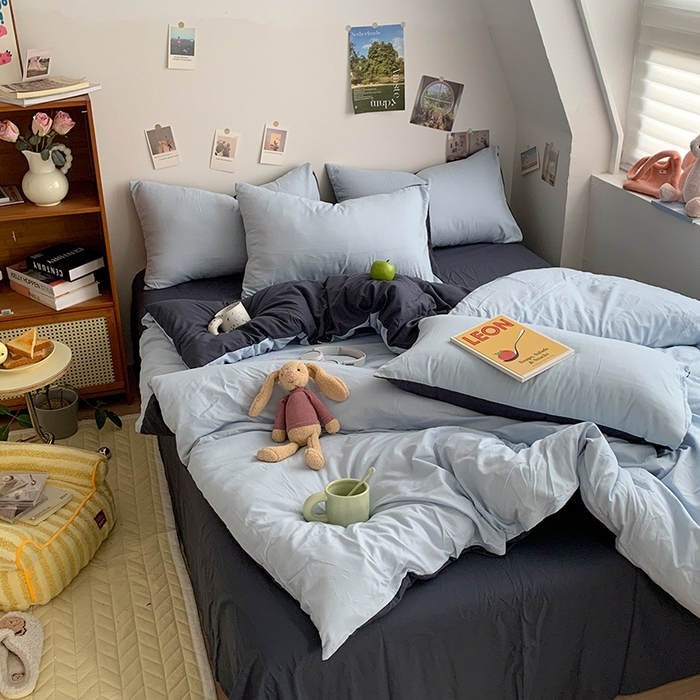 91家纺网 家纺一手货源 找家纺 优迈 2024新款ins风小红书同款纯色双拼水洗棉四件套亲肤加厚磨毛四件套混搭系列-单被套单床单单枕套单床笠 棚拍图 海蓝灰