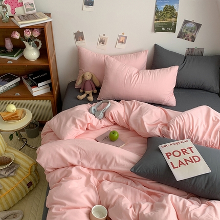 91家纺网 家纺一手货源 找家纺 （总）优迈 2024新款ins风小红书同款纯色双拼水洗棉四件套亲肤加厚磨毛四件套混搭系列-单被套单床单单枕套单床笠 棚拍图