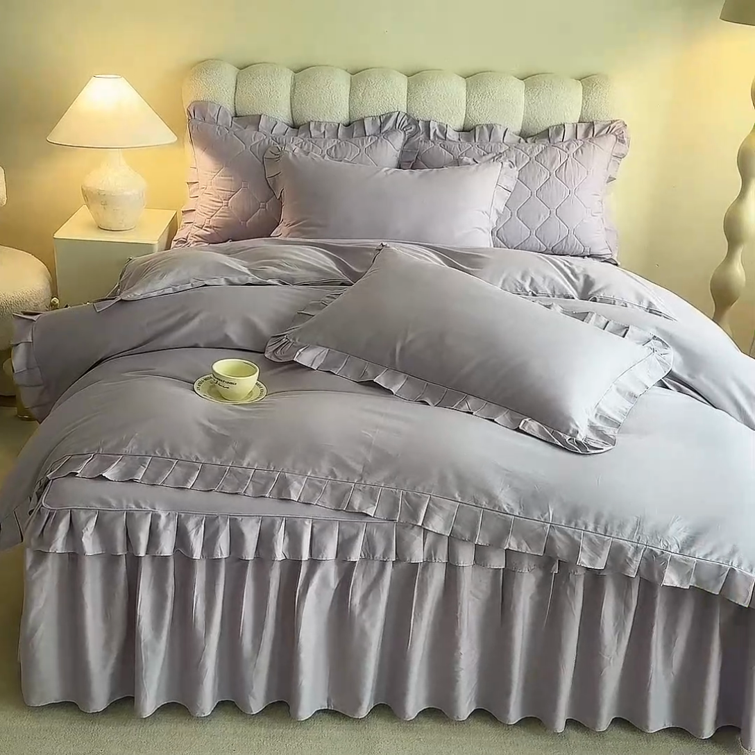 91家纺网 家纺一手货源 找家纺 2025新款A类全棉抗菌13372床裙系列全棉床裙四件套 灰紫